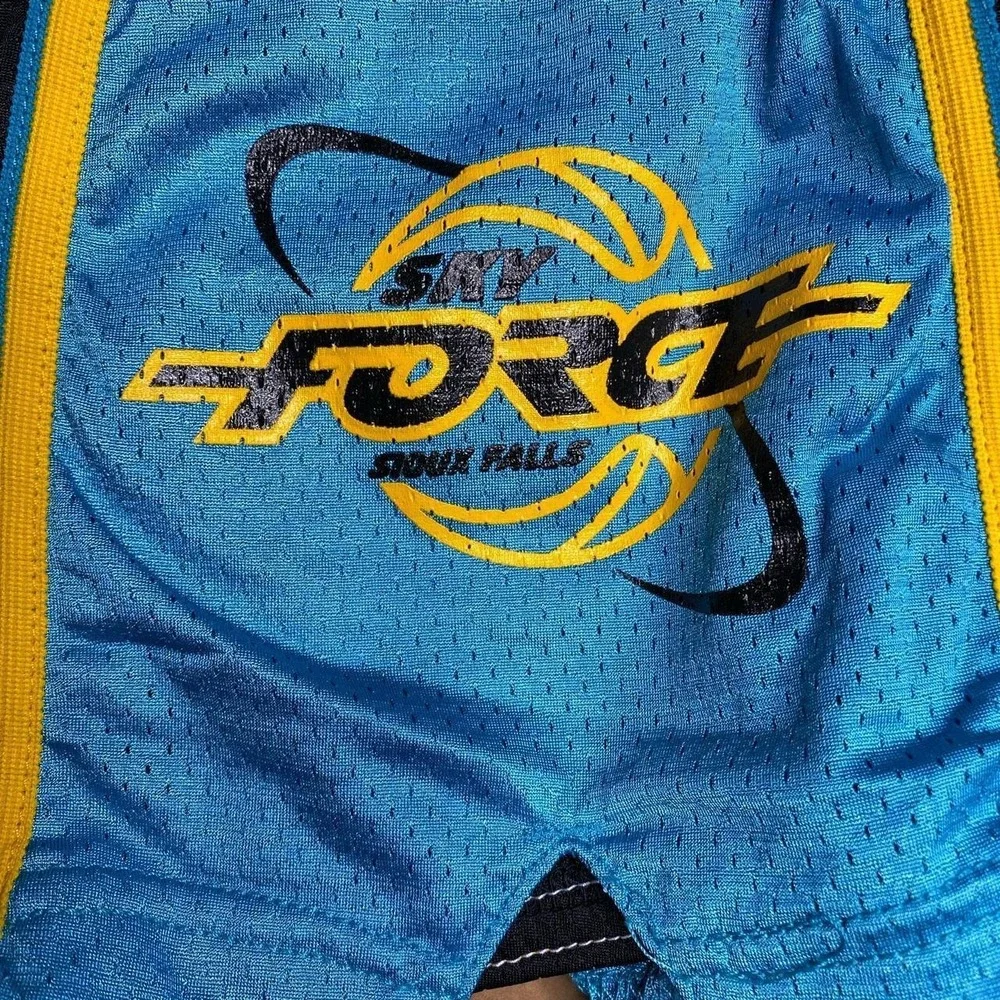 Vintage‎ CBA Sioux Falls SkyForce shorts